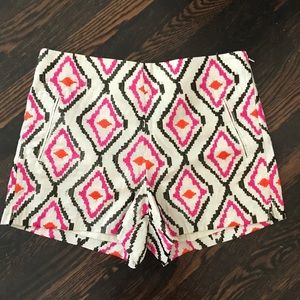Amazing embroidered high waist shorts